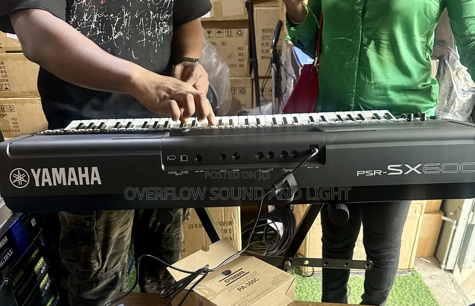 Yamaha PSR-Sx600 61-Key Arranger Workstation Keyboard
