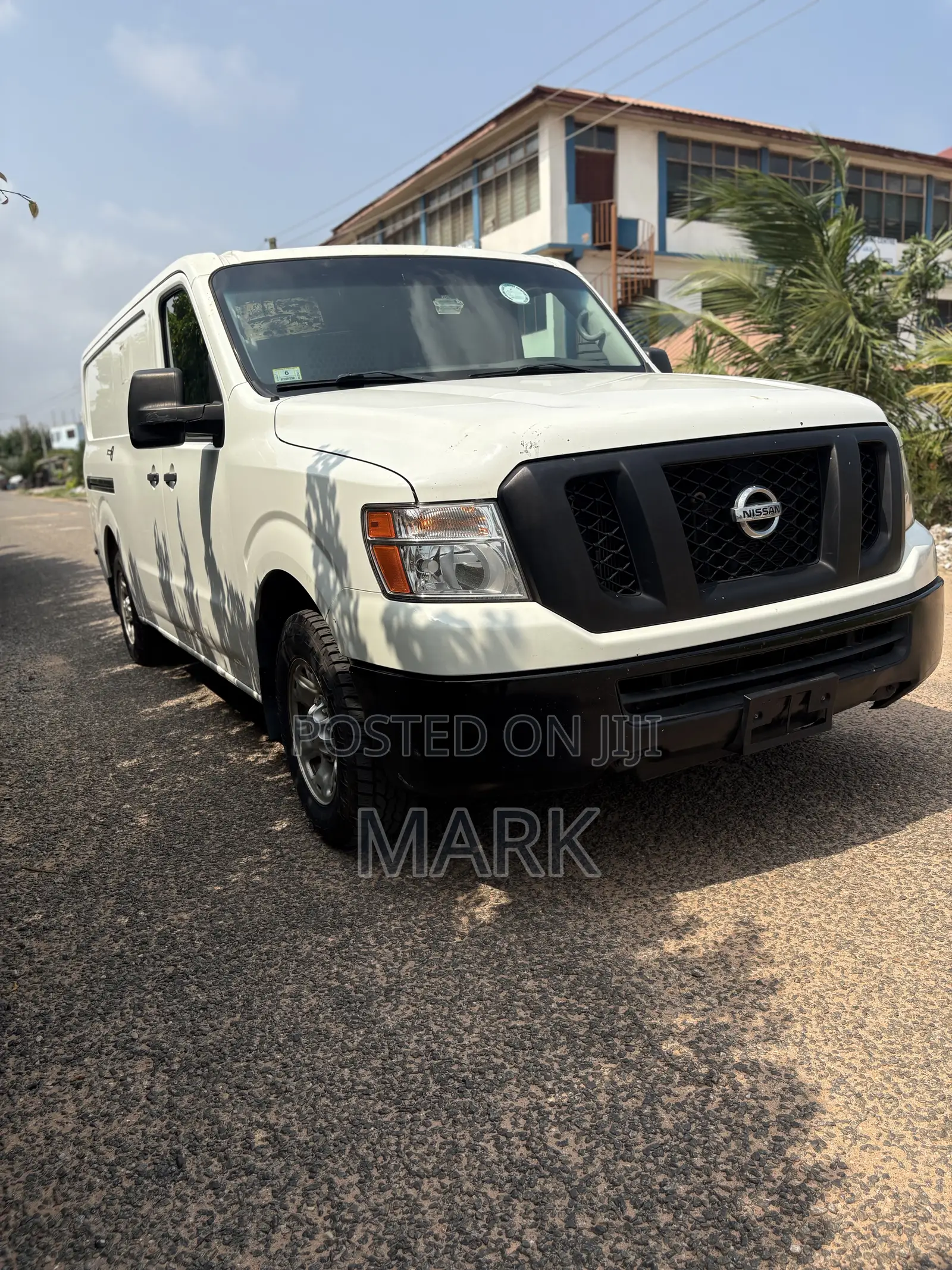 Nissan Caravan (Urvan) 2019 White