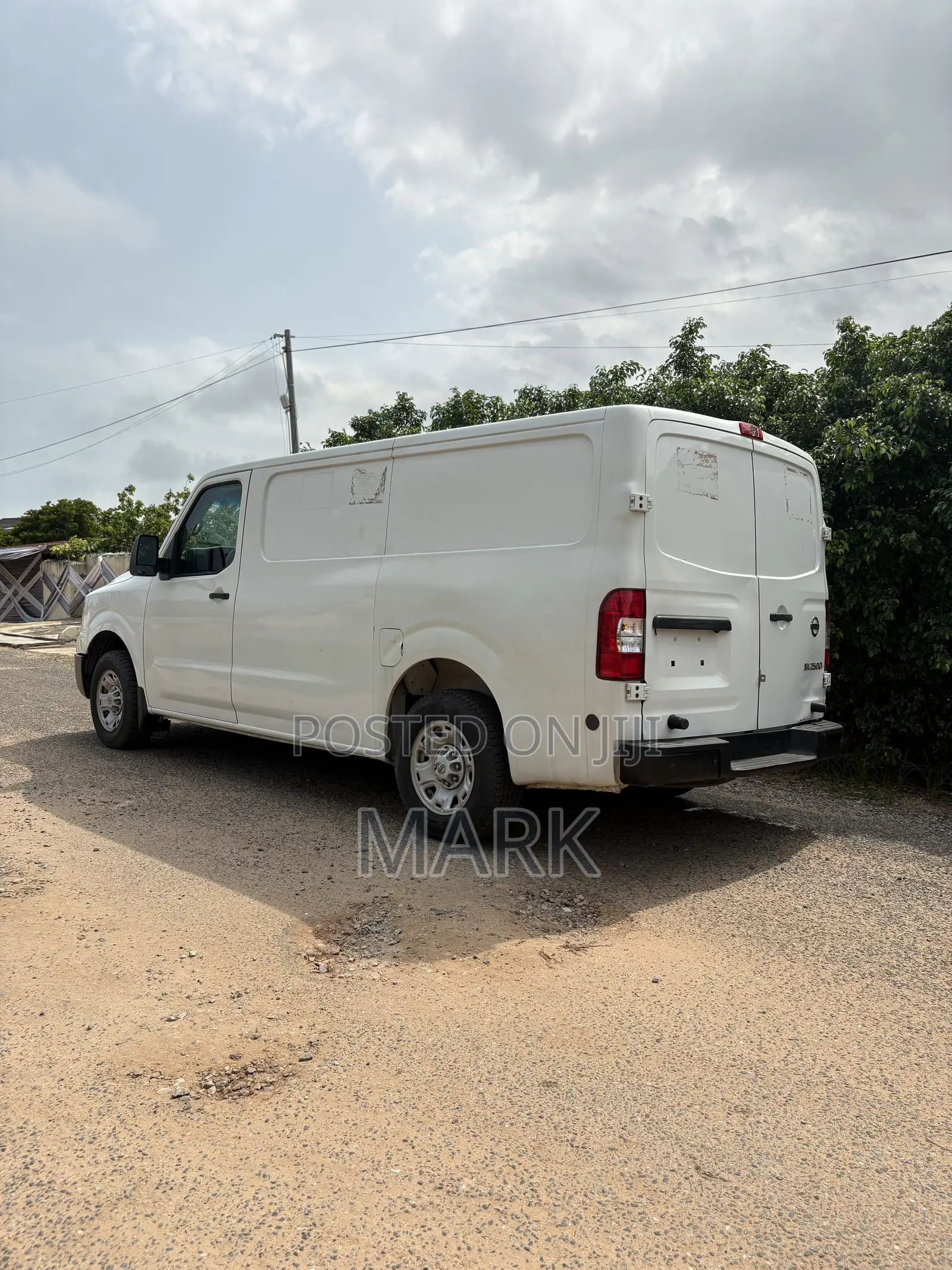 Nissan Caravan (Urvan) 2019 White