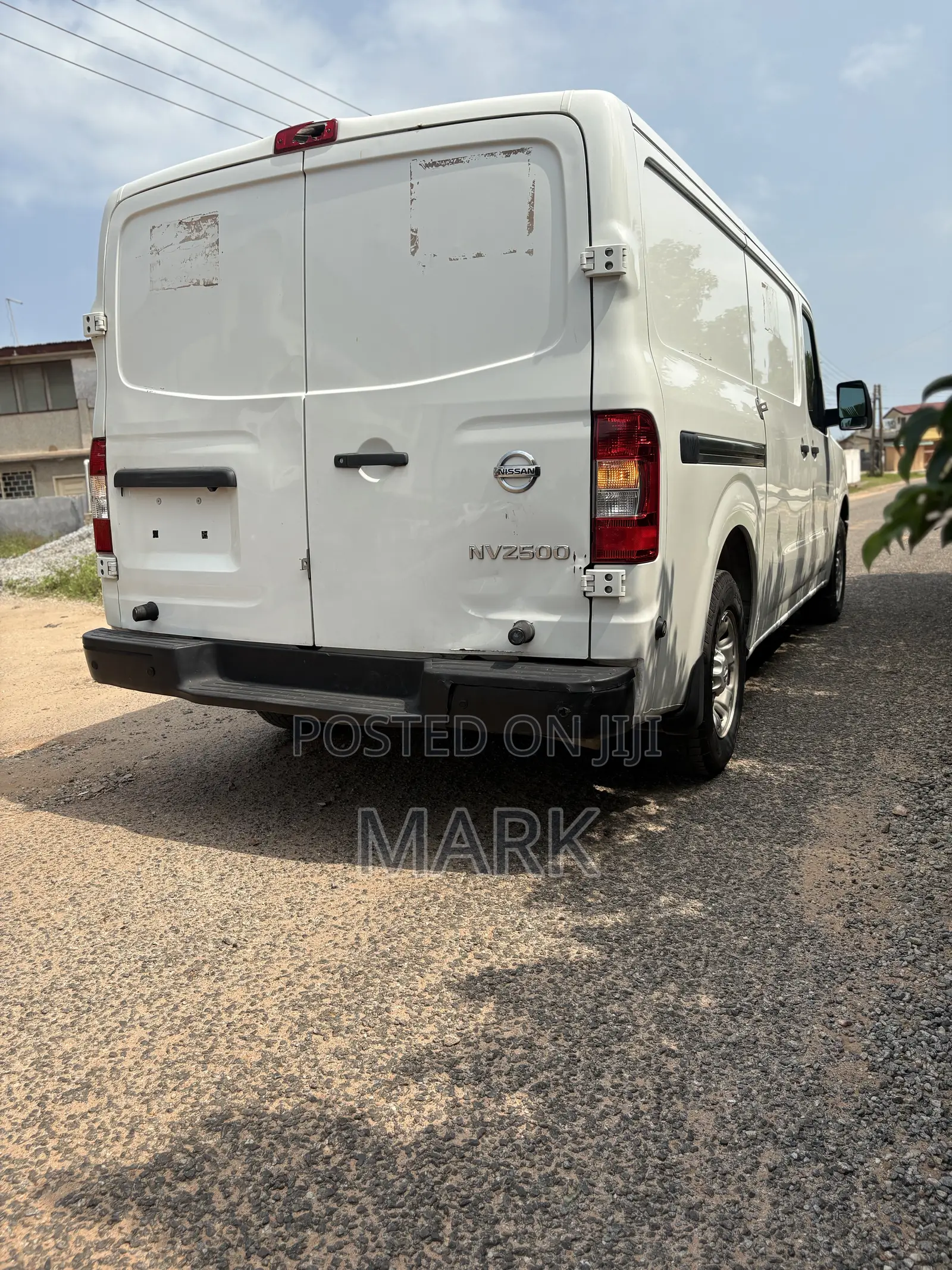 Nissan Caravan (Urvan) 2019 White