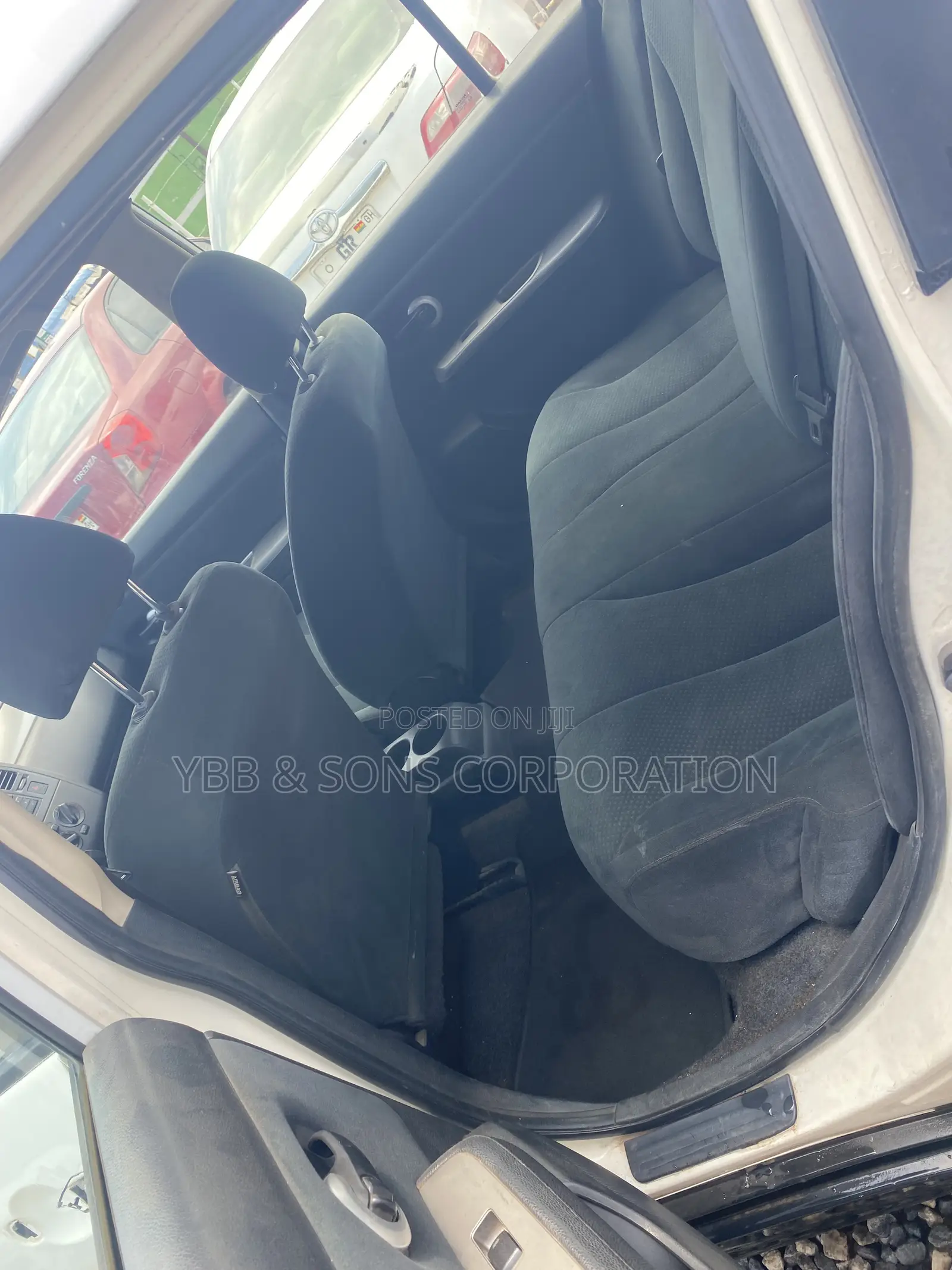 Nissan Versa 2009 White