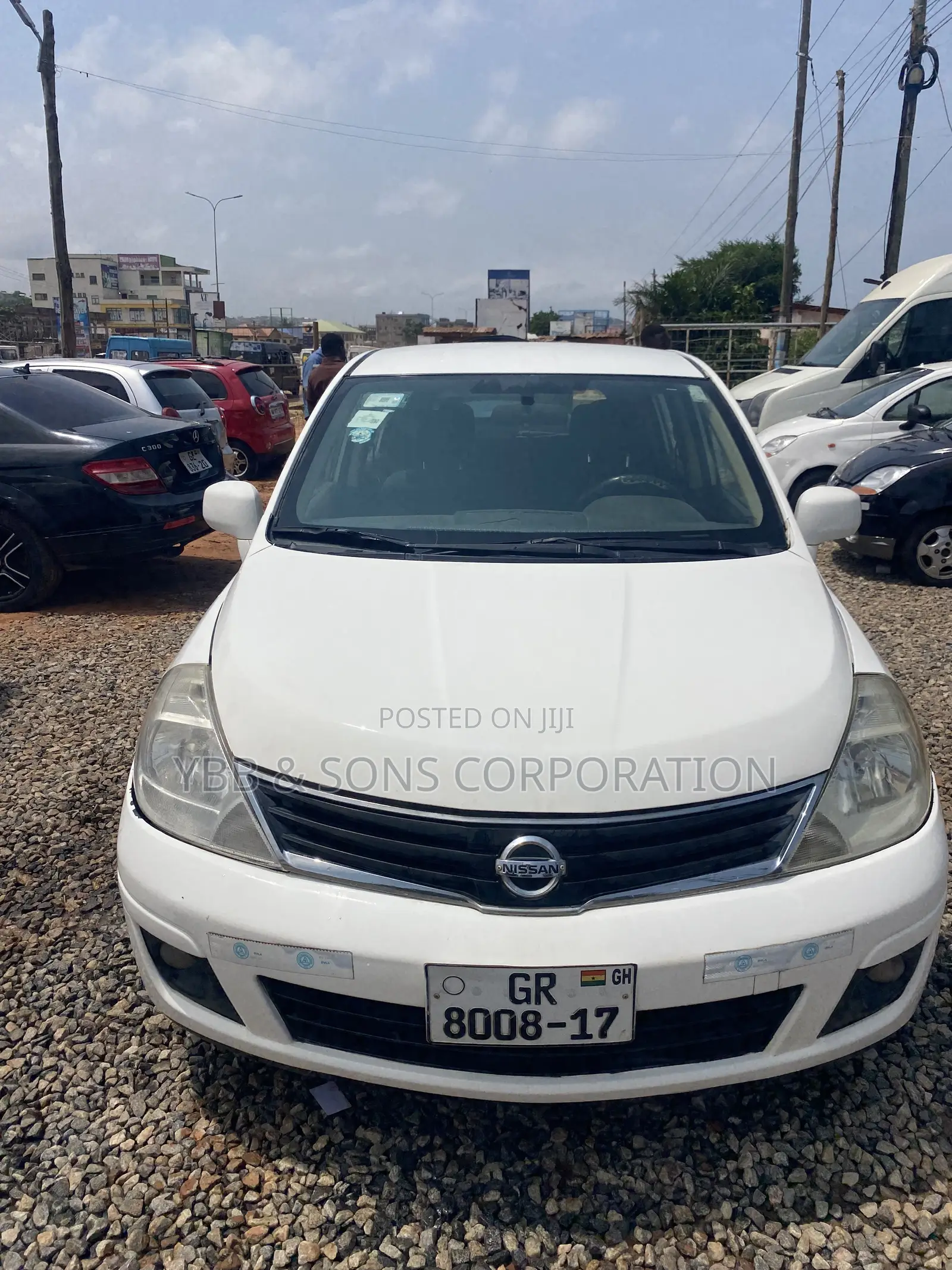 Nissan Versa 2009 White