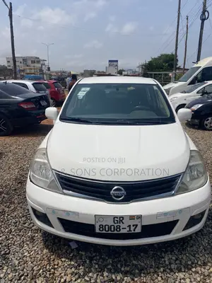 Nissan Versa 2009 White