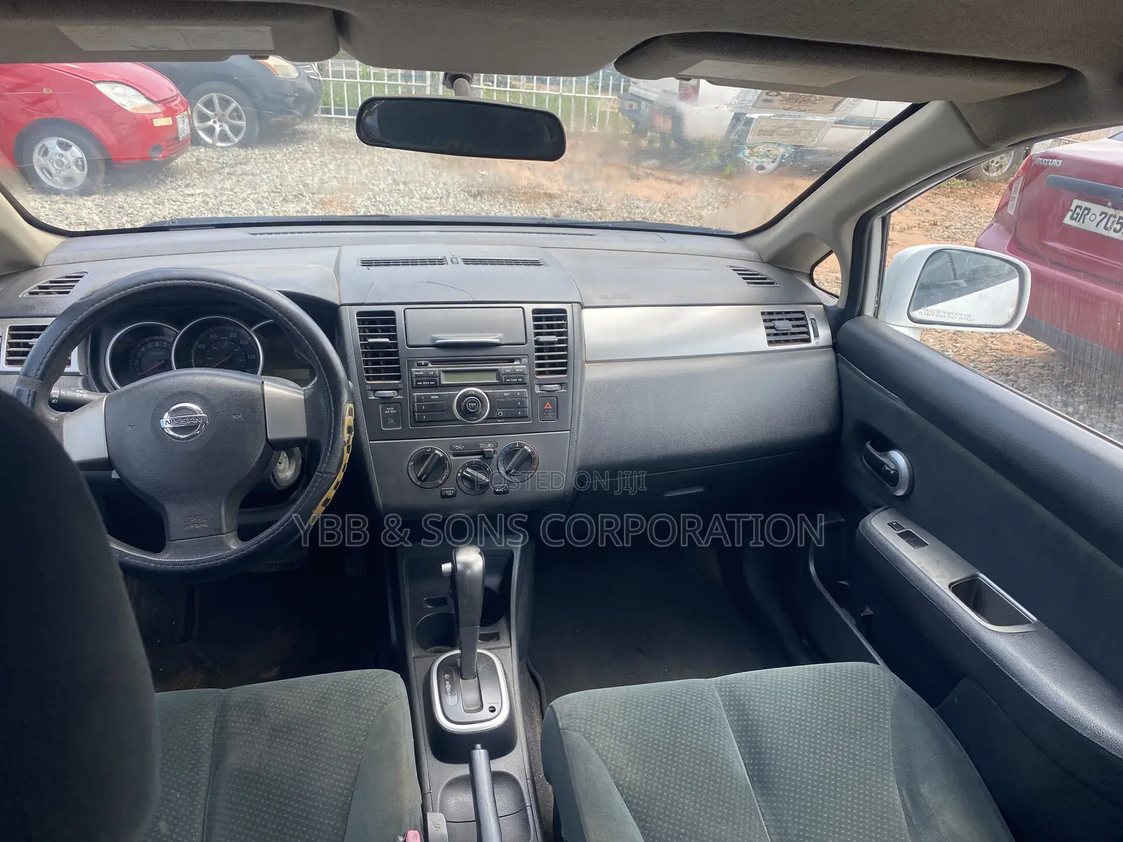 Nissan Versa 2009 White