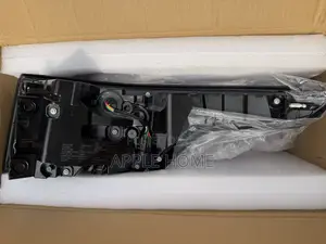 2020 Range Rover Tail Light Drive Side
