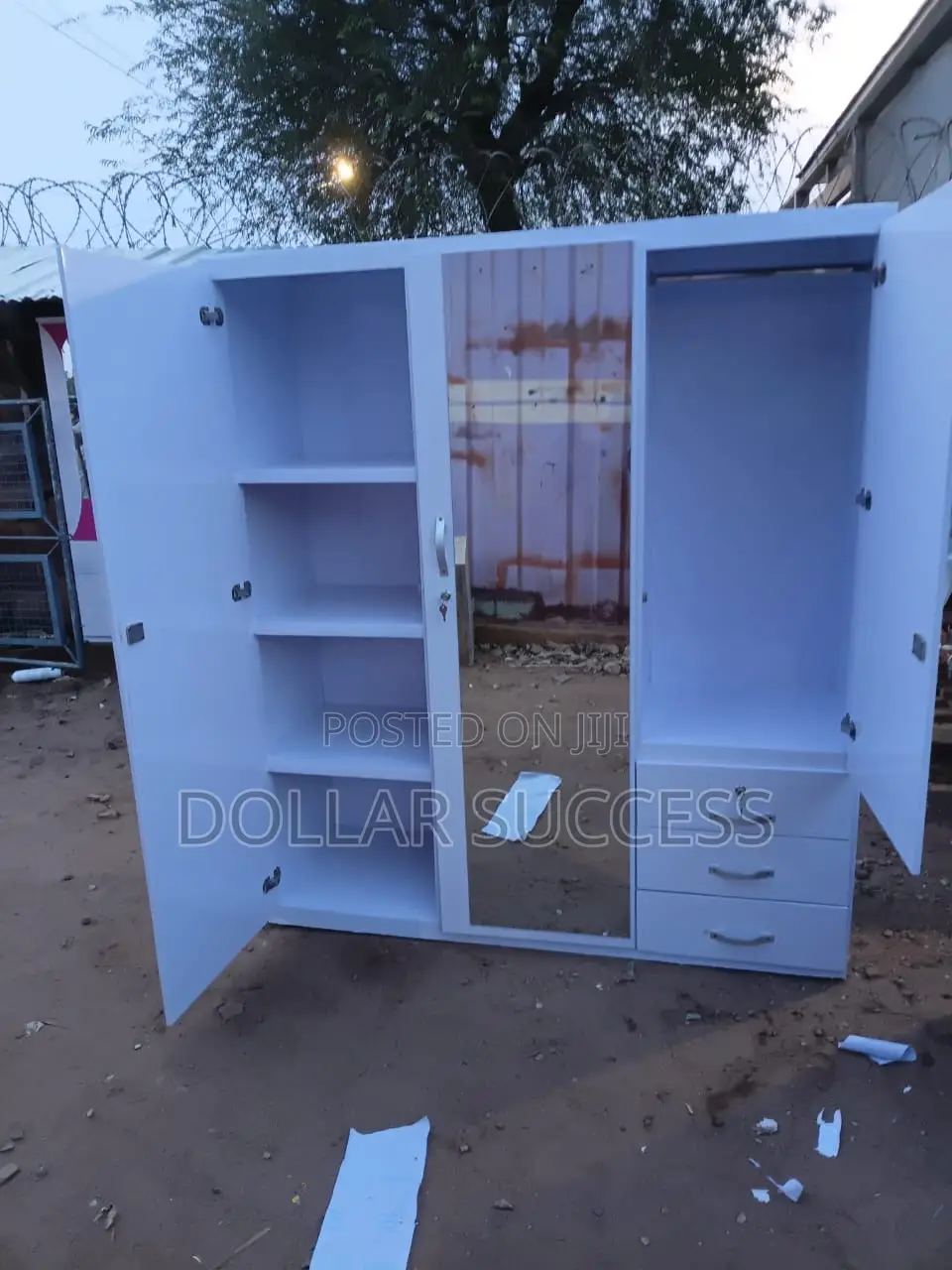 Reliable and Durable 3 in 1 Full Mirror Wardrobe