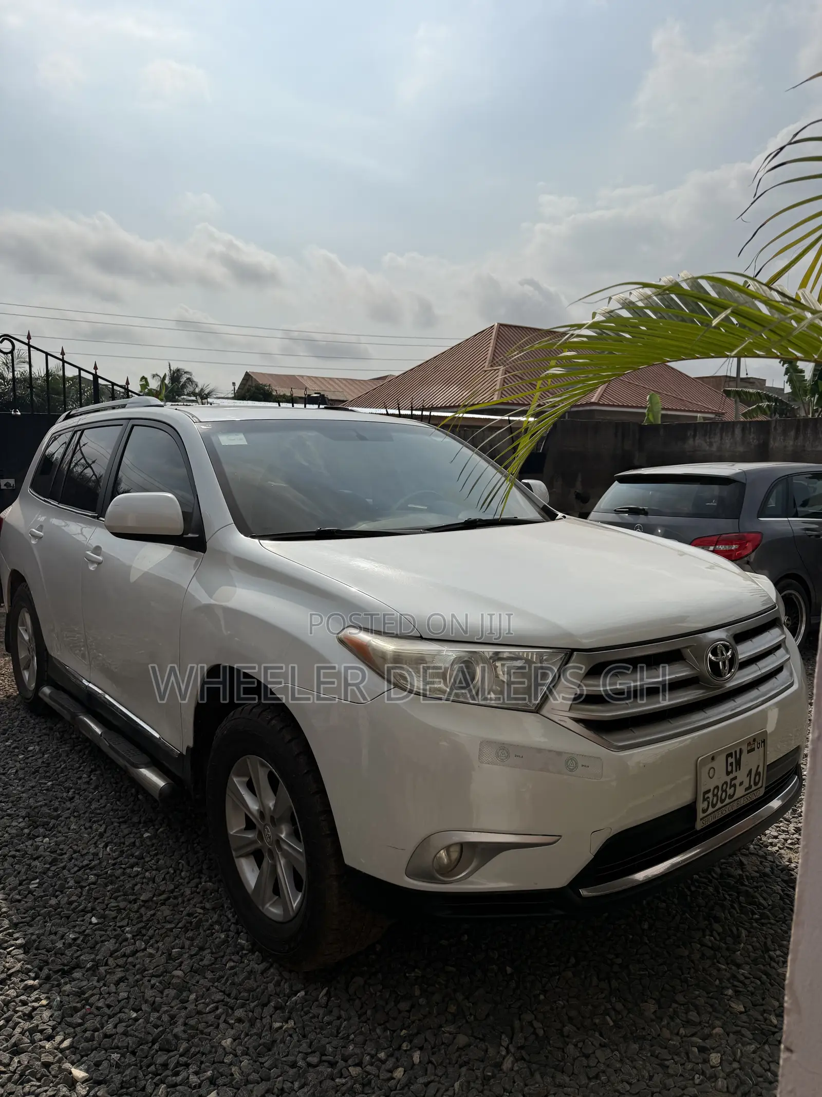 Toyota Highlander Limited 2012 White