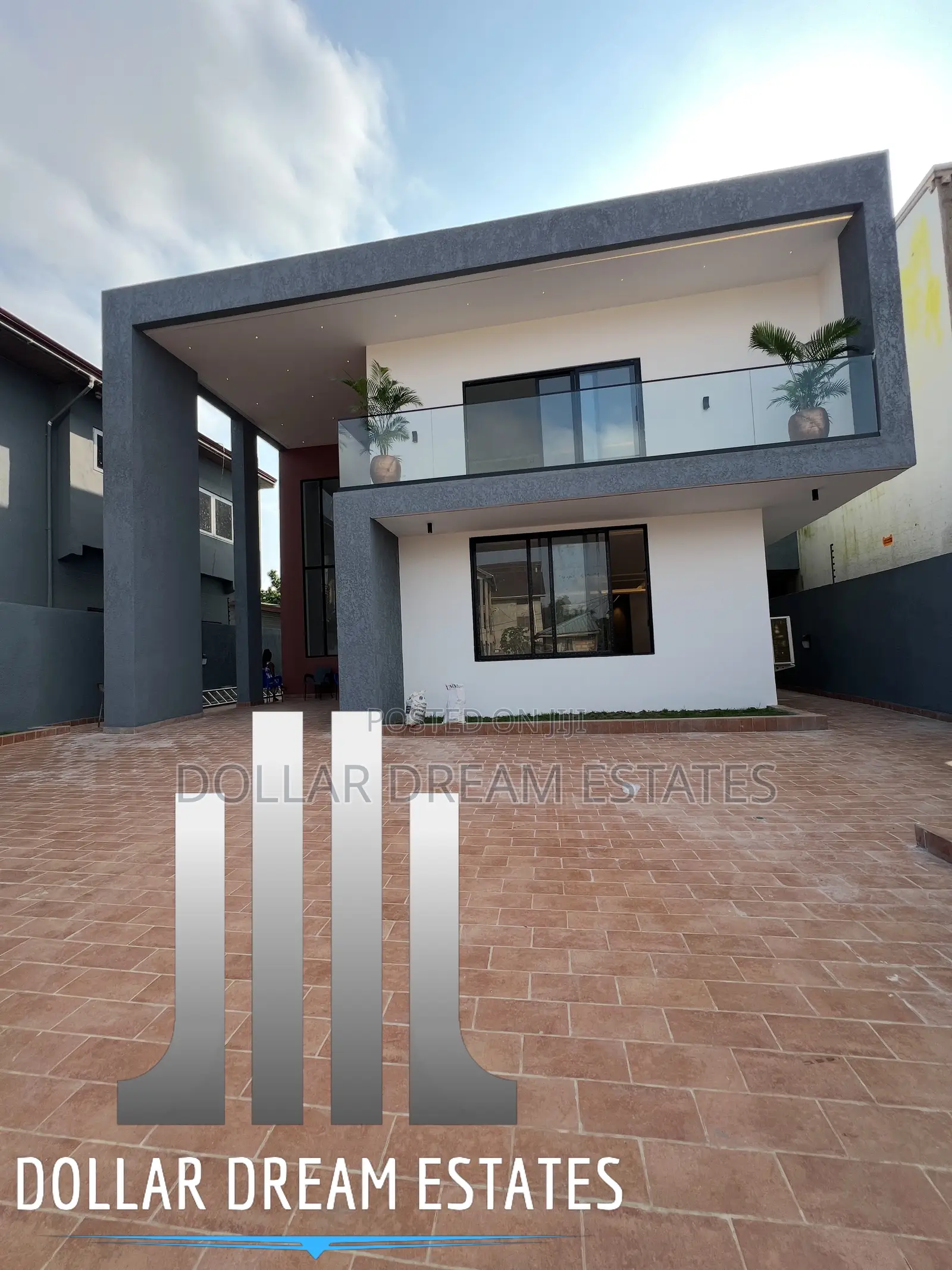 5bdrm House in Adenta for sale