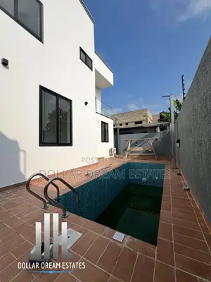 5bdrm House in Adenta for sale