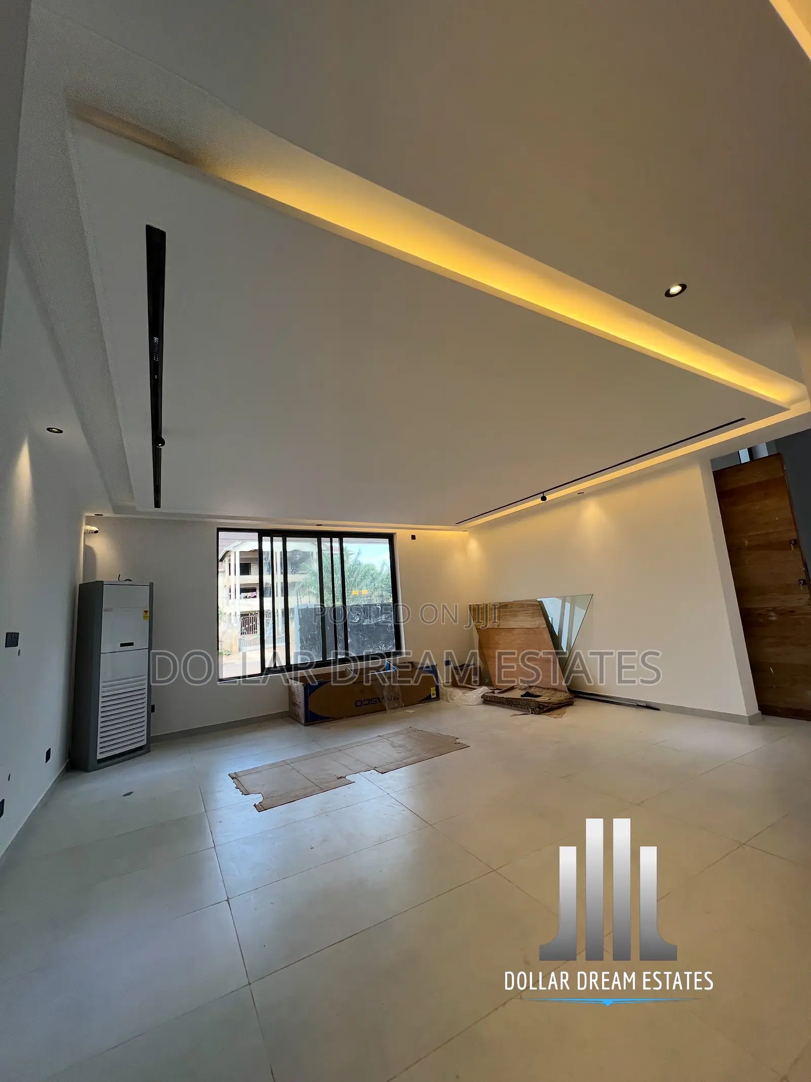 5bdrm House in Adenta for sale