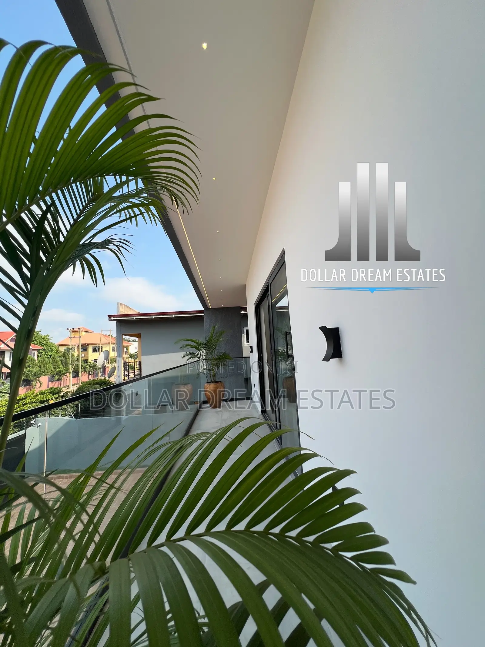 5bdrm House in Adenta for sale