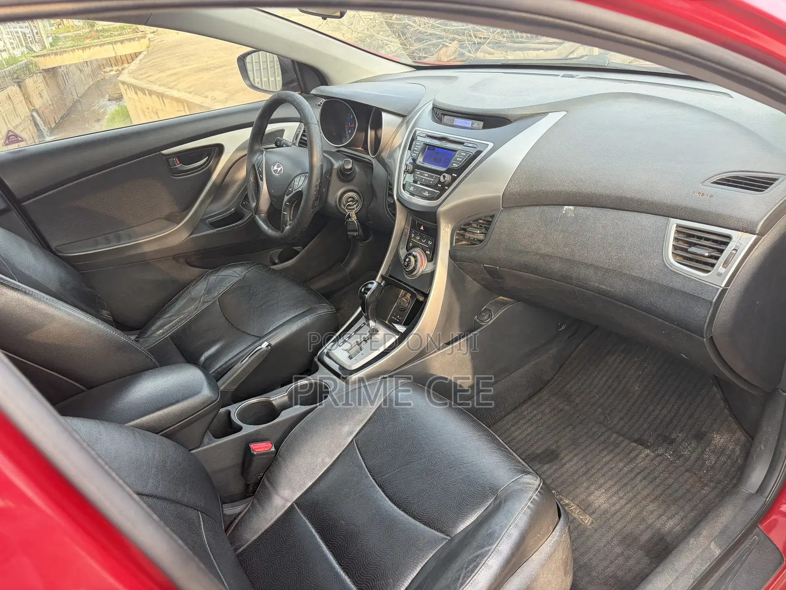 Hyundai Elantra 2013 Red