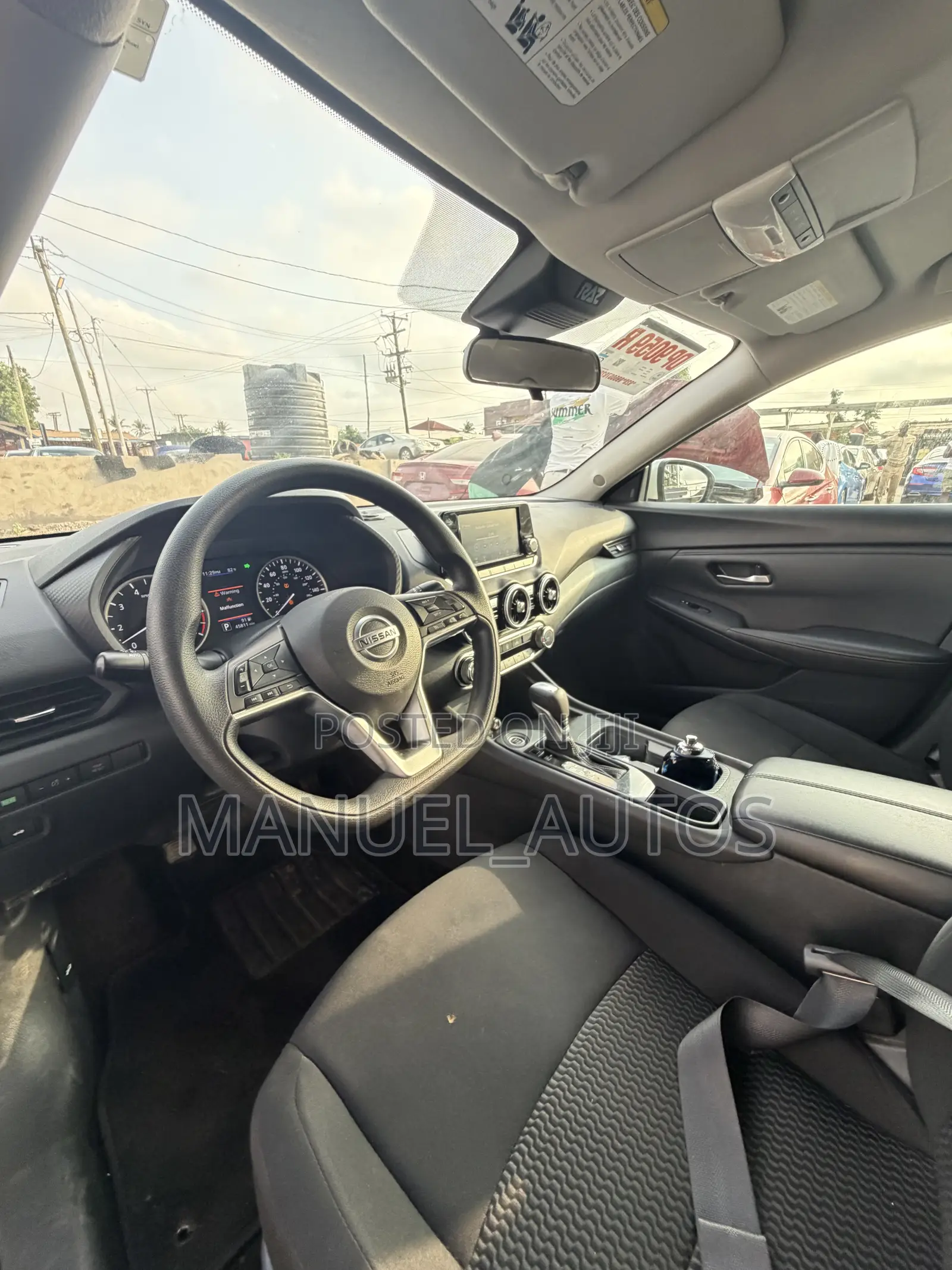 Nissan Sentra 2023 Silver