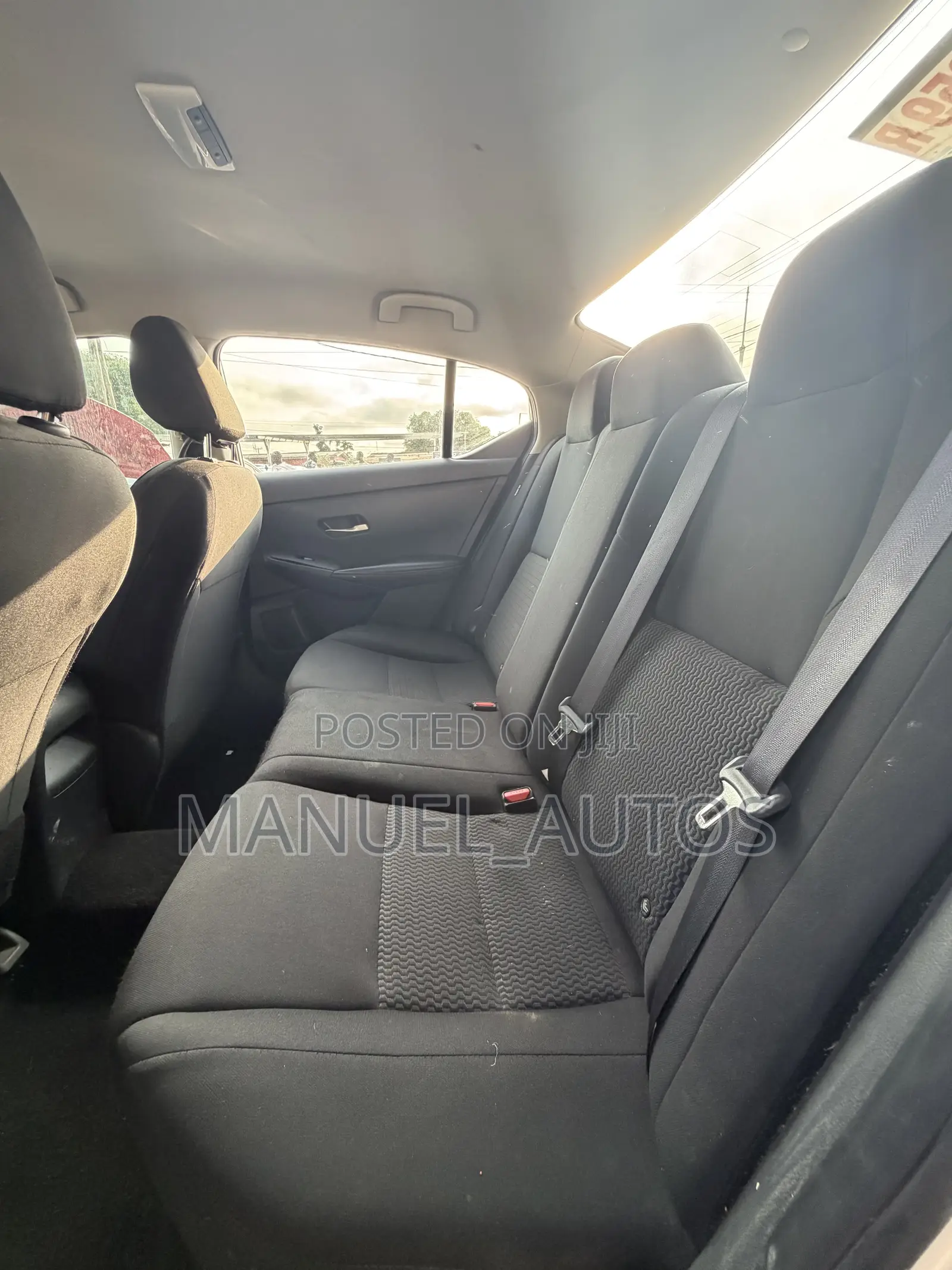 Nissan Sentra 2023 Silver