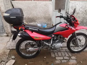 Honda XL 125 1999 Red
