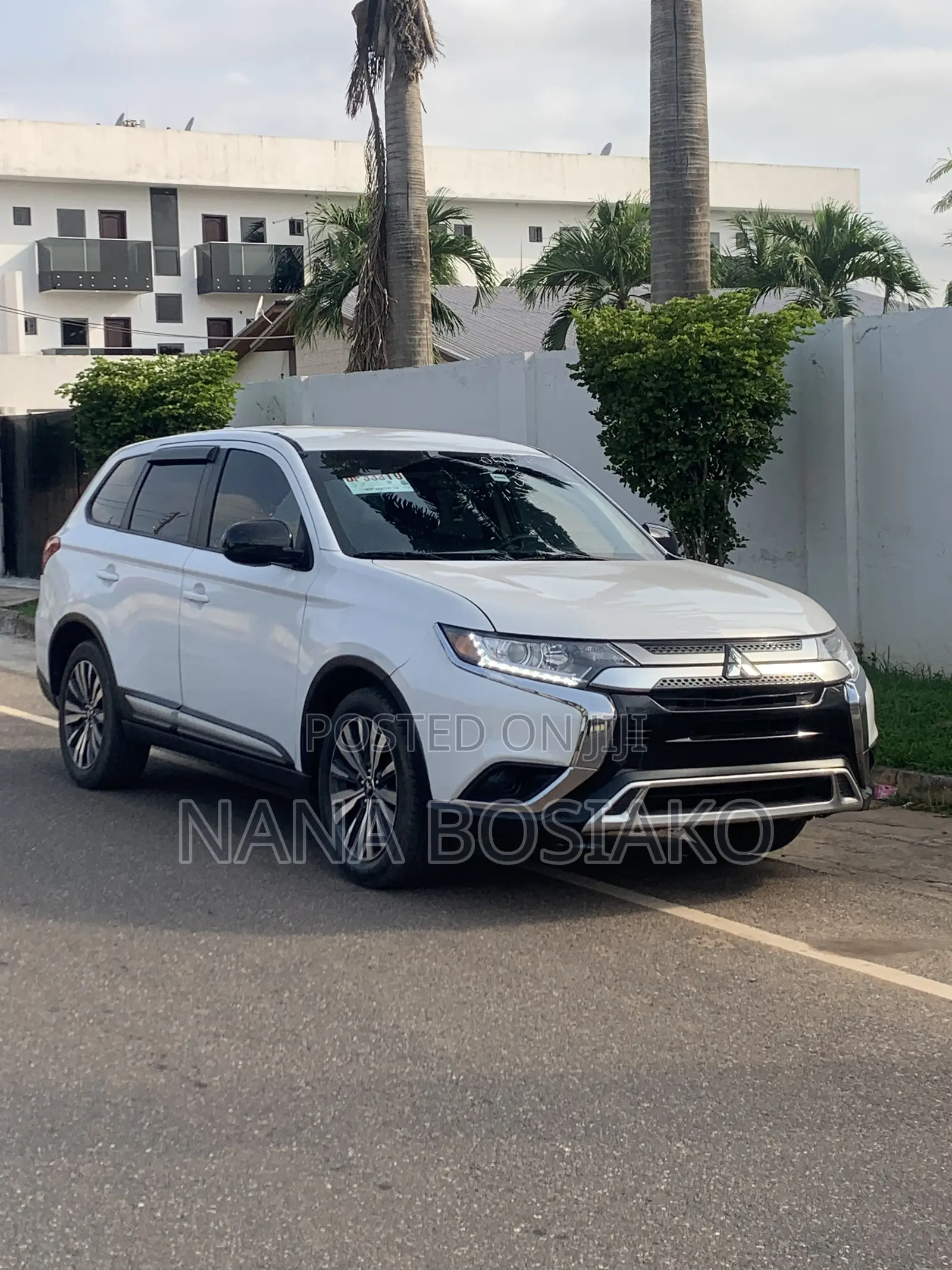 Mitsubishi Outlander 2019 White