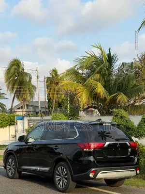 Mitsubishi Outlander SEL AWC 2019 Black
