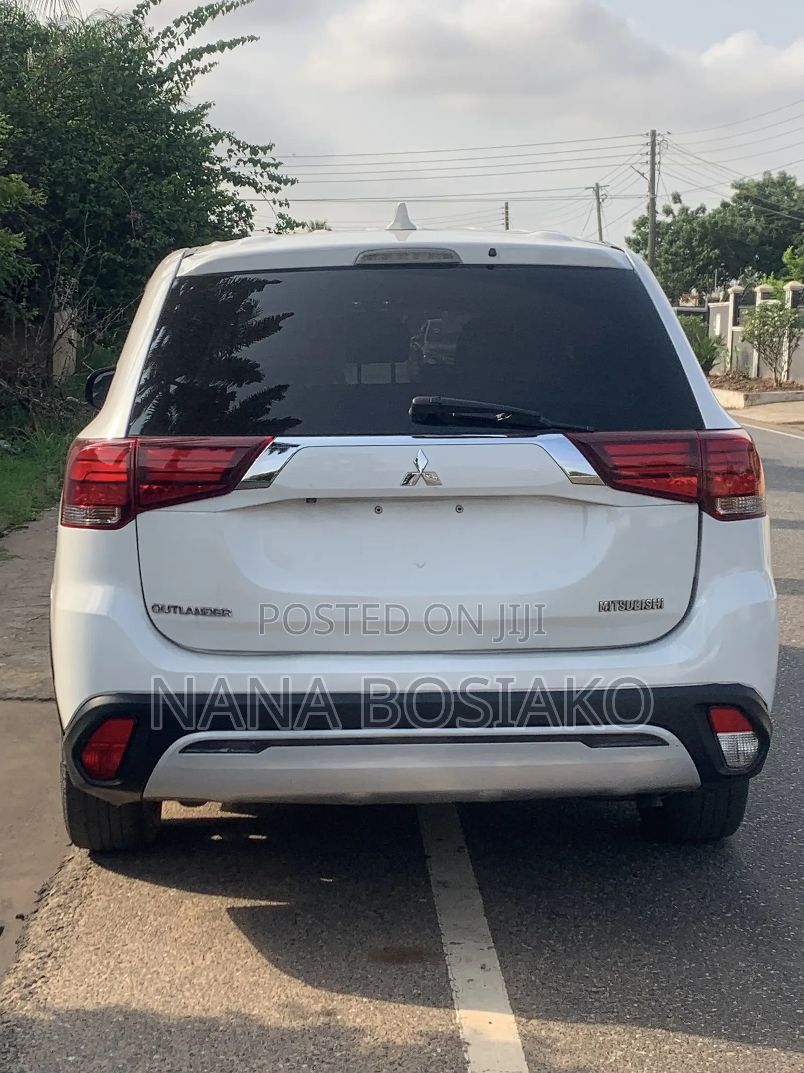 Mitsubishi Outlander 2019 White