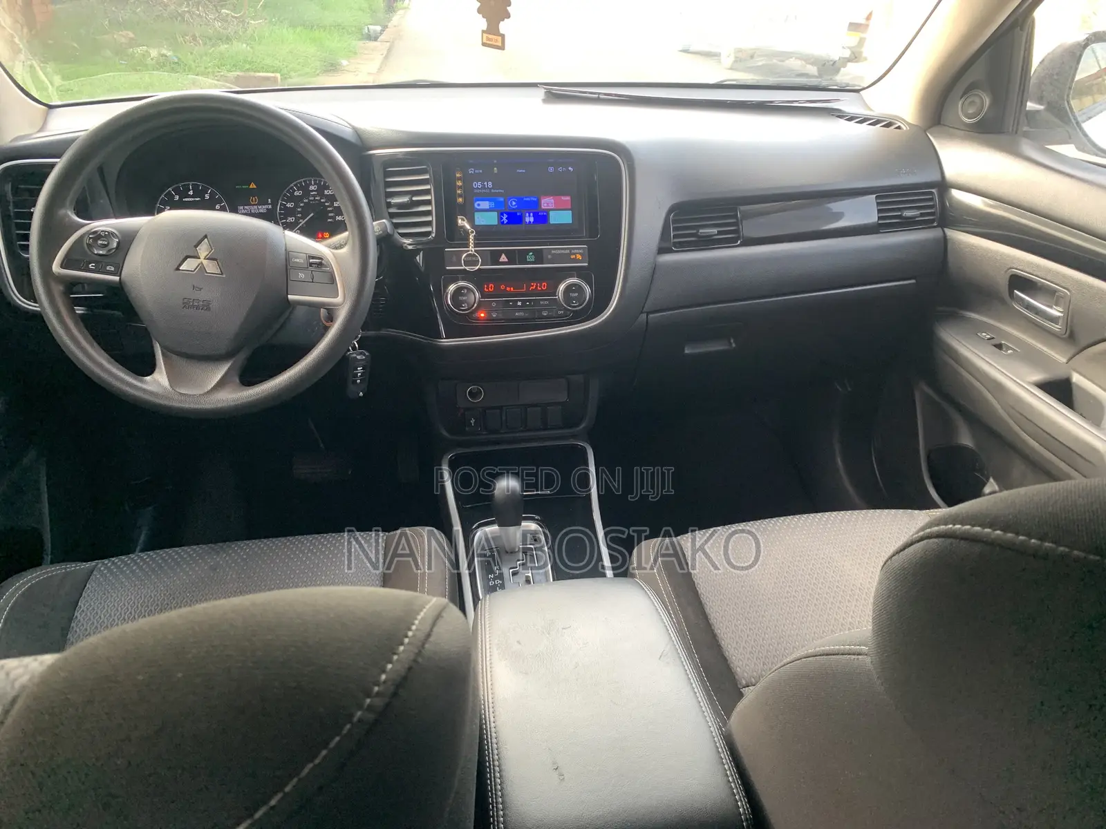 Mitsubishi Outlander 2019 White