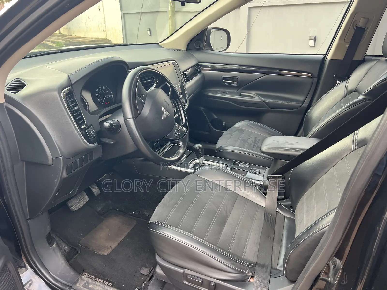 Mitsubishi Outlander 2019 Black
