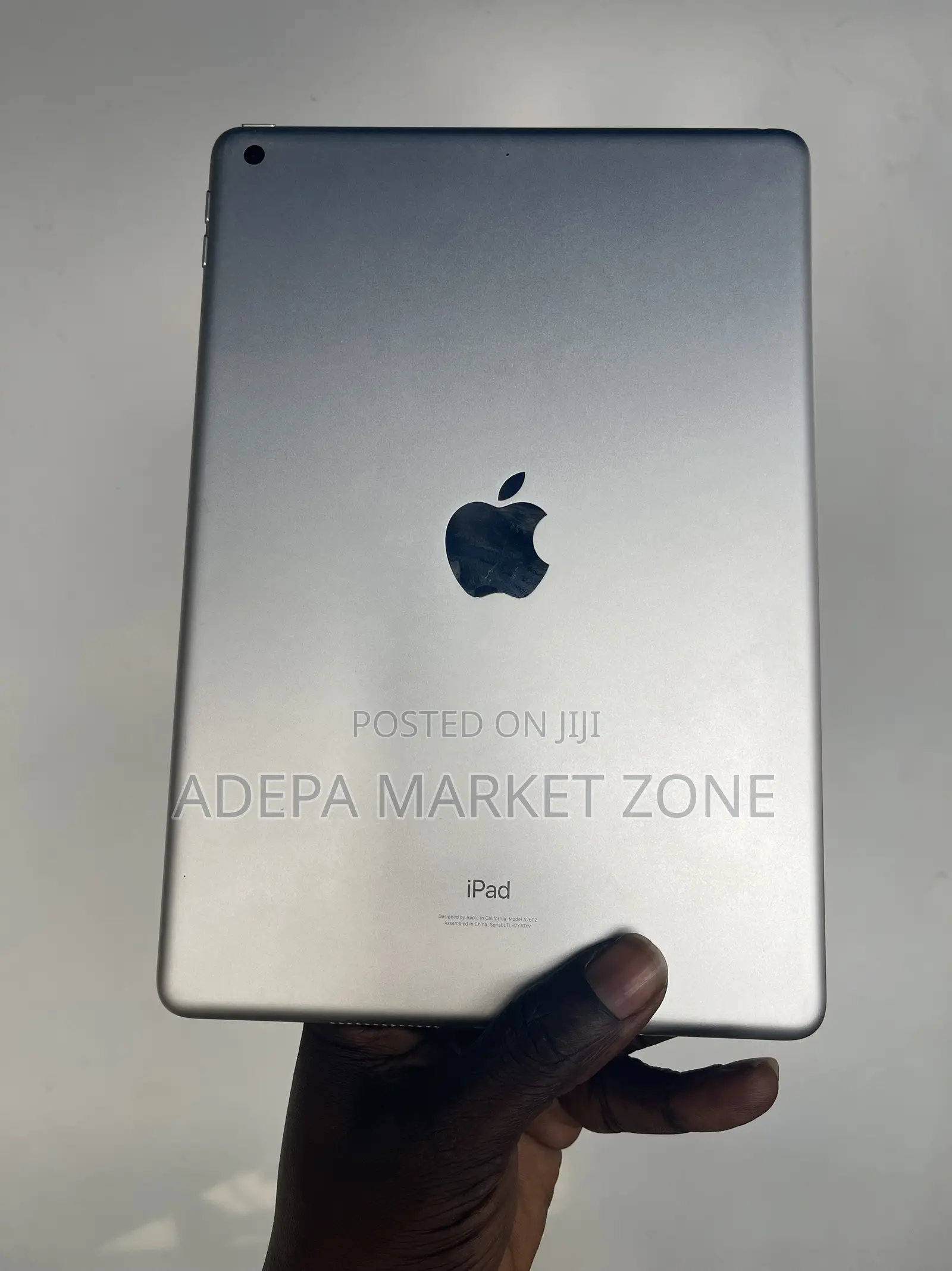 Apple iPad 10.2 (2021) 64 GB Silver