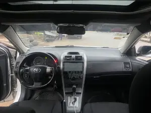 Toyota Corolla S 4dr Sedan (1.8L 4cyl 4A) 2012 White