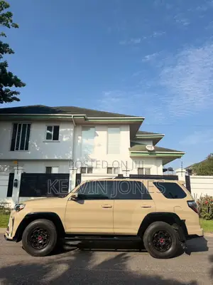 Toyota 4-Runner TRD Pro 2020 Beige