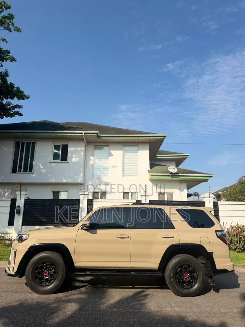 Toyota 4-Runner TRD Pro 2020 Beige