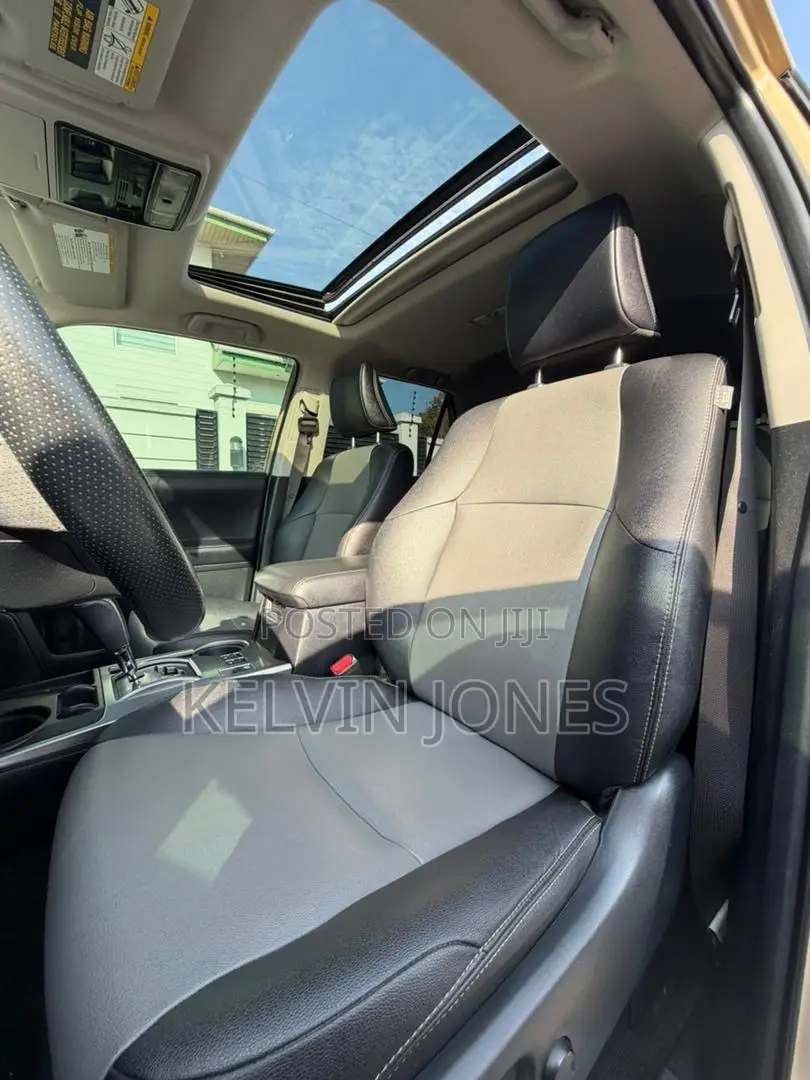 Toyota 4-Runner TRD Pro 2020 Beige