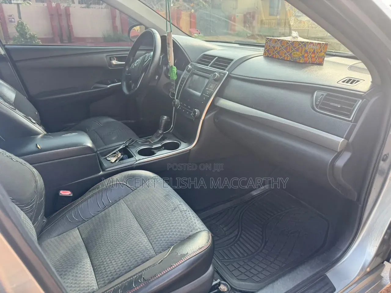 Toyota Camry SE 4dr Sedan (2.5L 4cyl 6A) 2015 Silver
