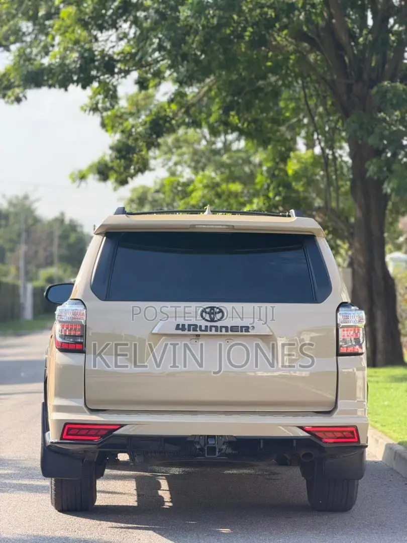 Toyota 4-Runner TRD Pro 2020 Beige