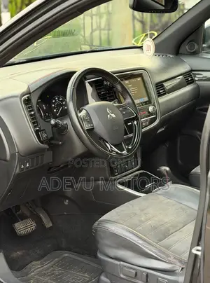 Mitsubishi Outlander SE S-AWC 2020 Gray