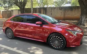 Toyota Corolla LE 2021 Red