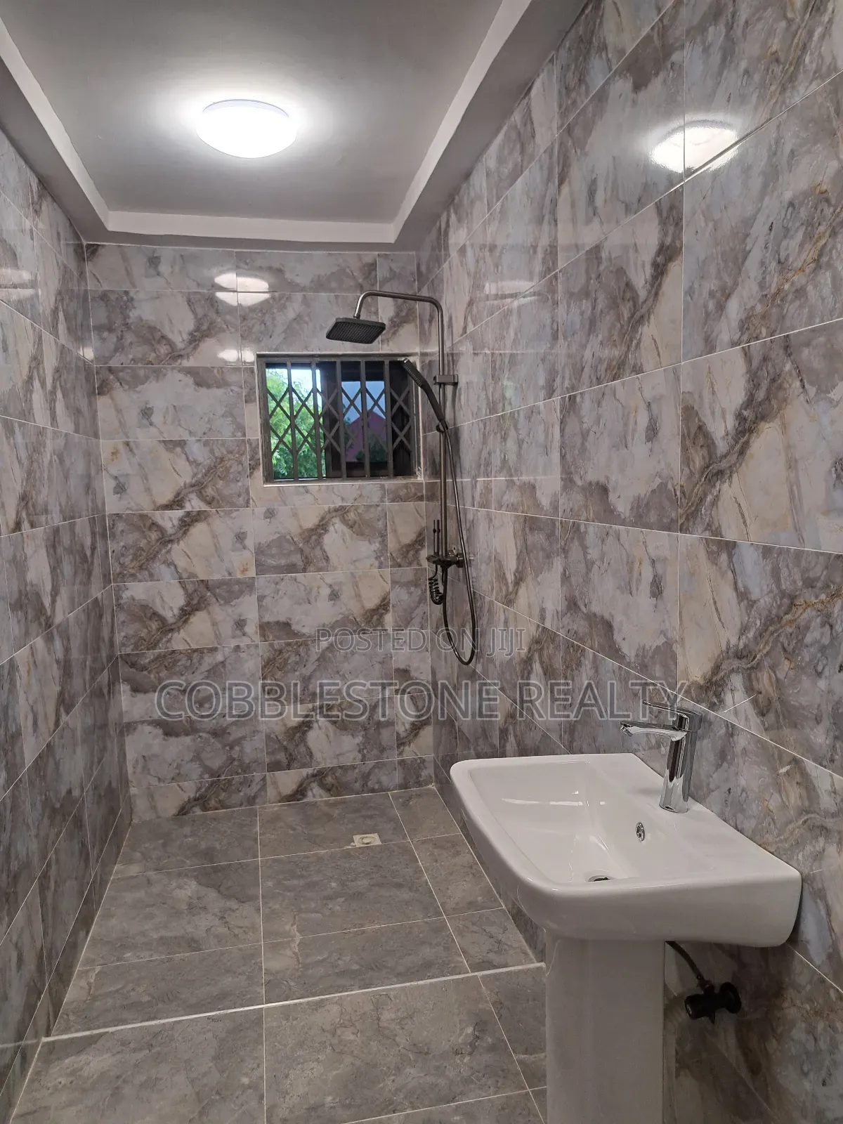 2bdrm Apartment in Teshie for rent