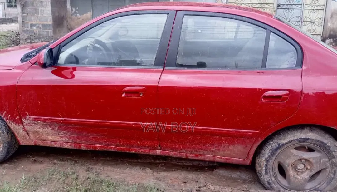 Hyundai Elantra 2009 Red