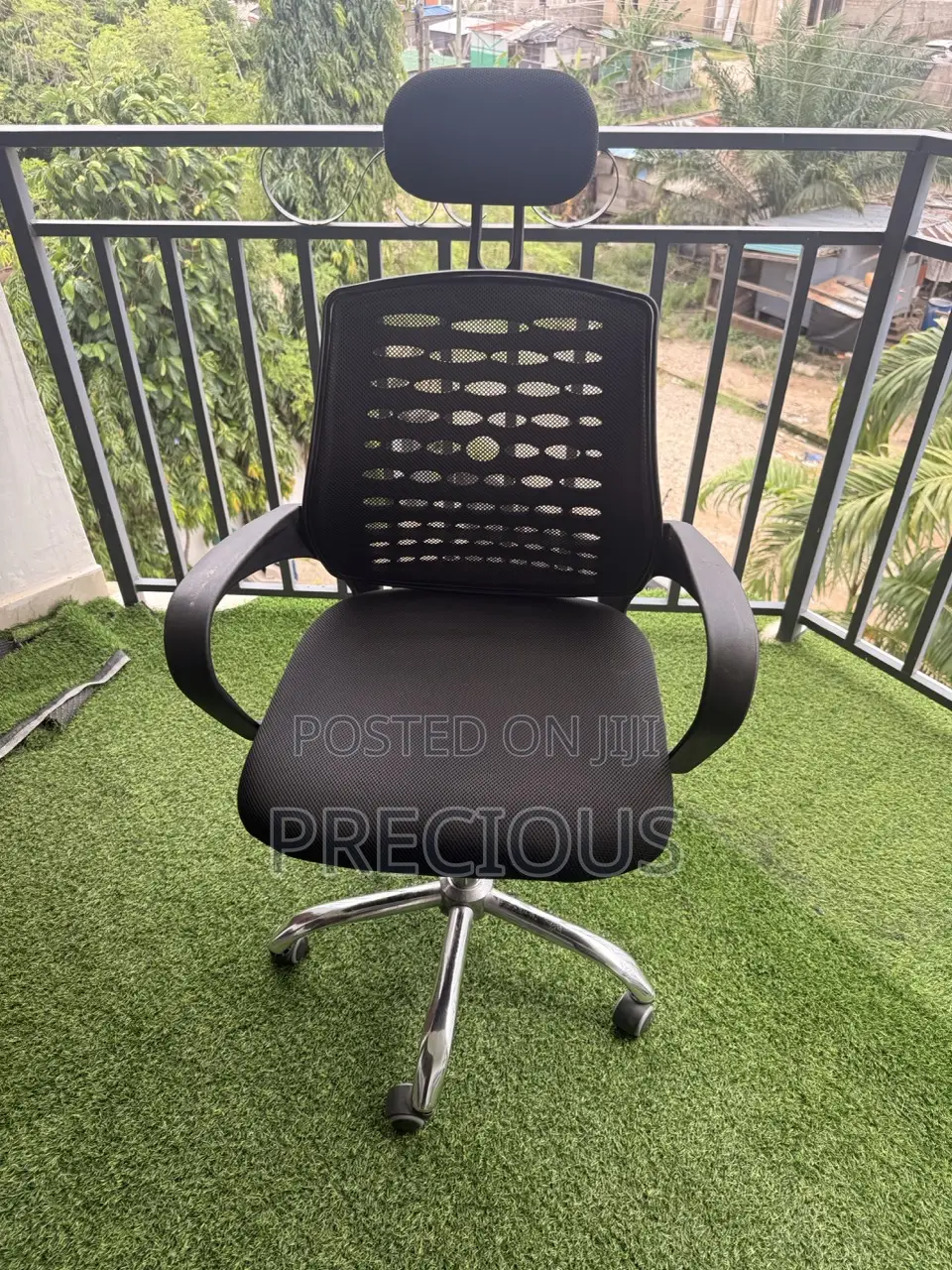 Office Swivel Chair With Headrest