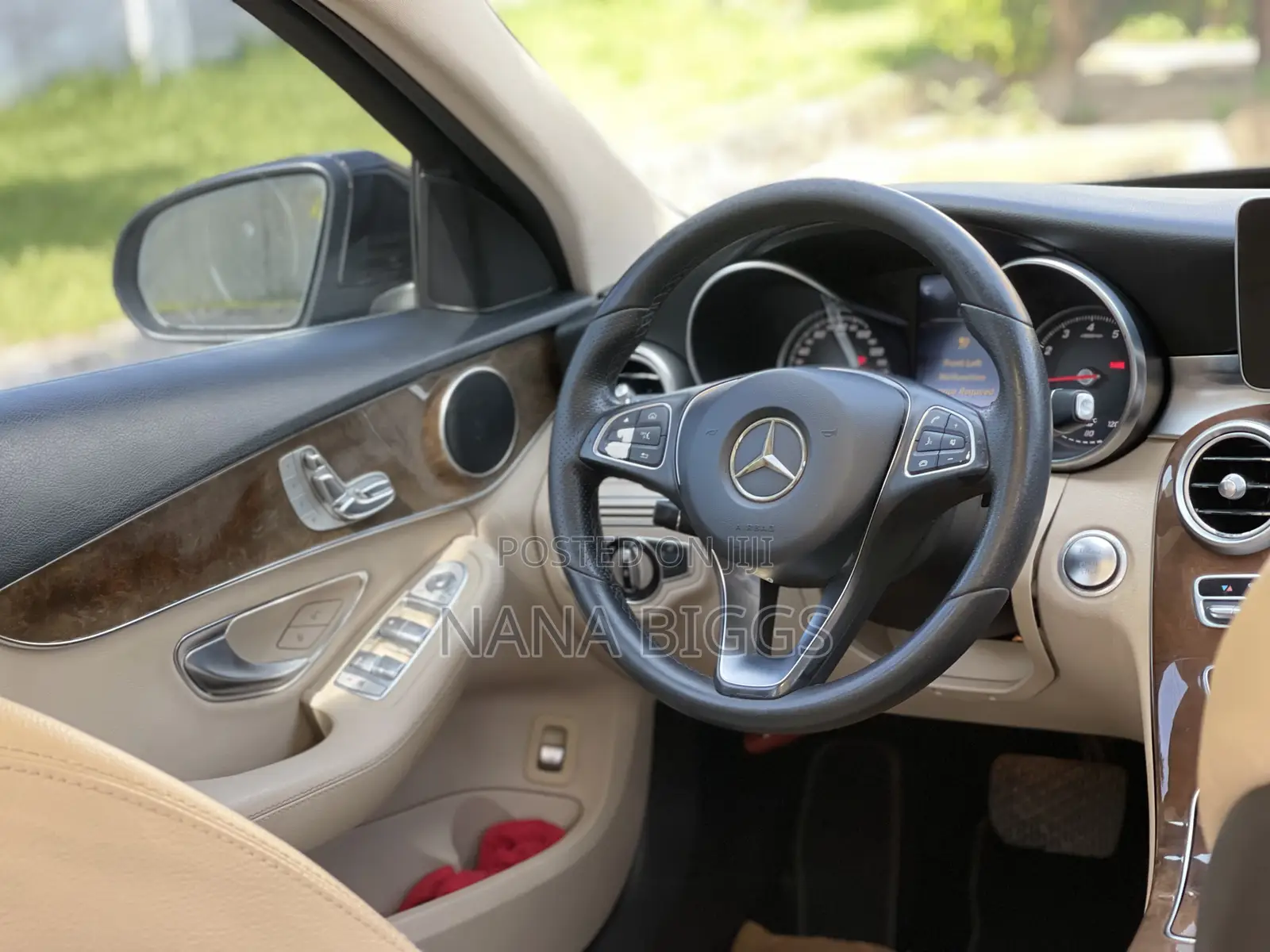 Mercedes-Benz C300 Luxury Sedan RWD (2.0L 4cyl 7A) 2017 Black