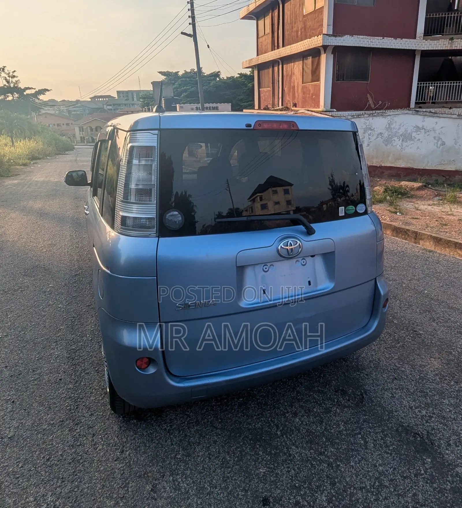 Toyota Sienta 2013 Blue