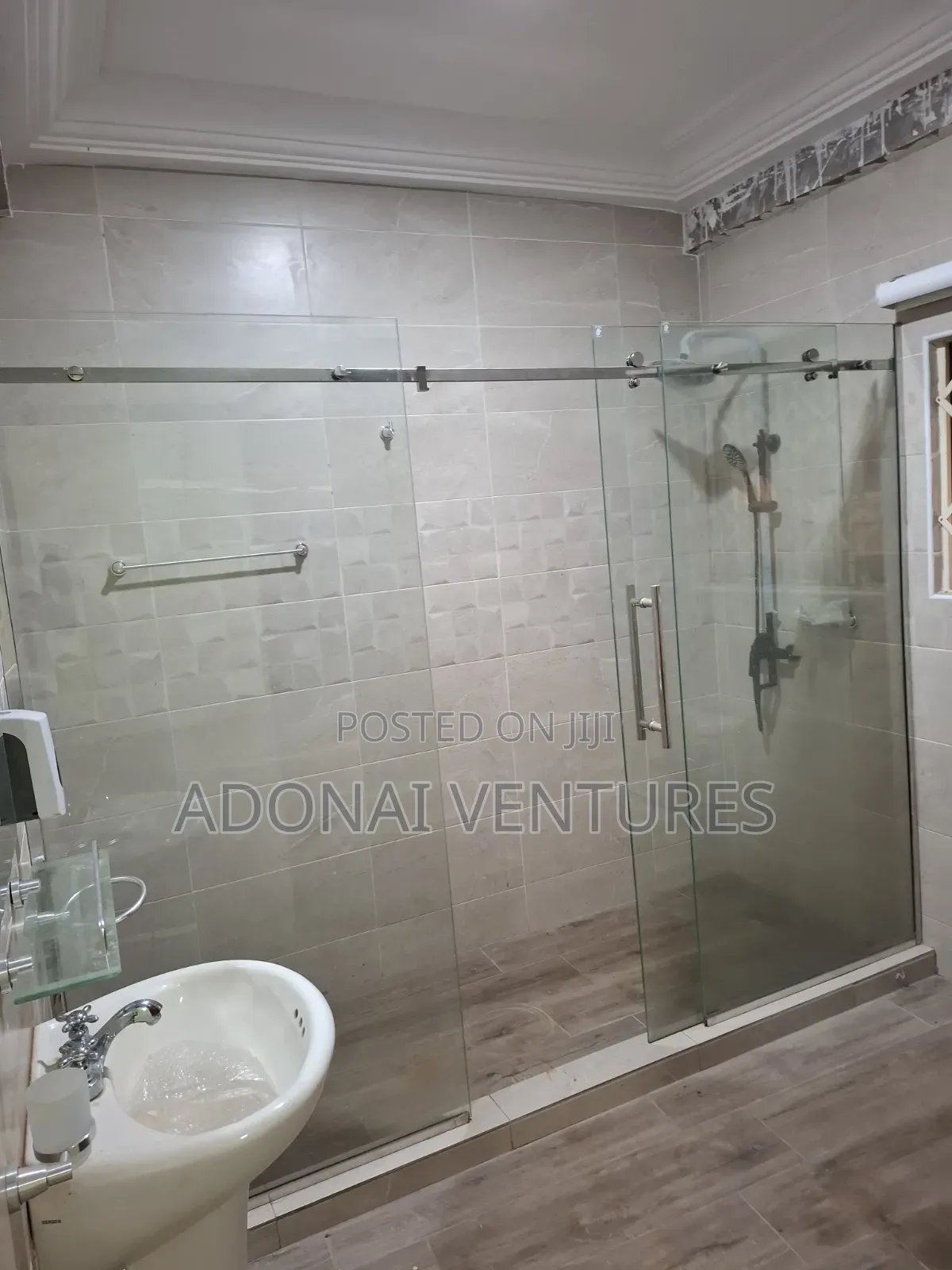 2bdrm Apartment in Ahodwo Daban, Kumasi Metropolitan for rent