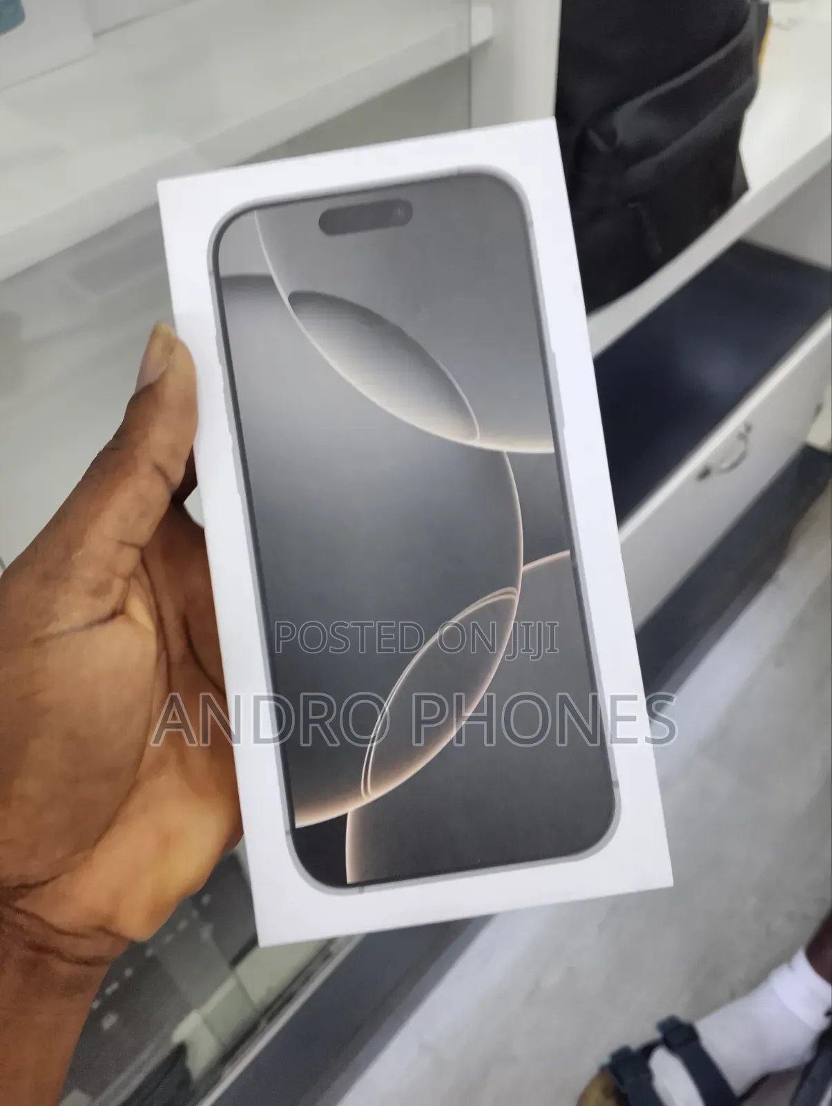 New Apple iPhone 16 Pro Max 256 GB Black