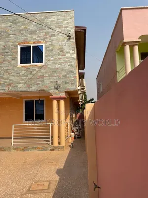 3bdrm Townhouse/Terrace in Ga East Municipal for sale