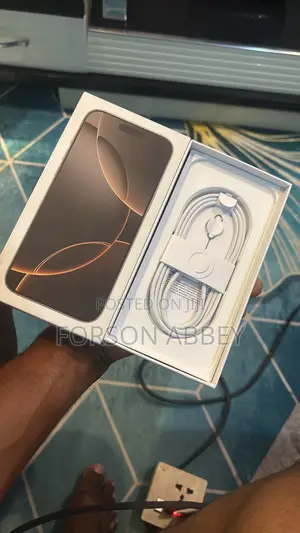 New Apple iPhone 16 Pro Max 256 GB Gold