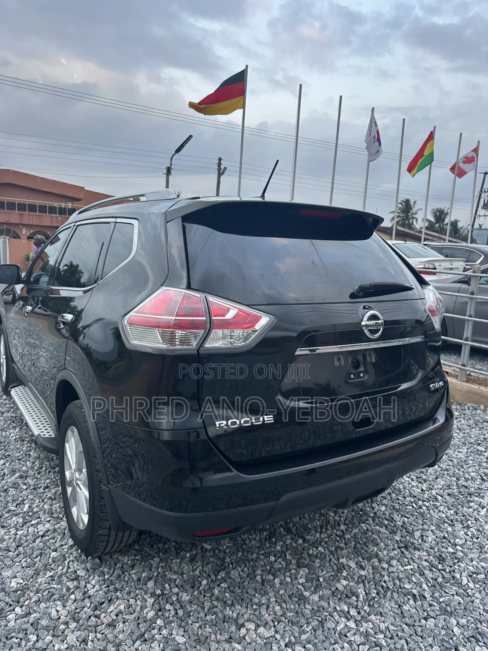 Nissan Rogue SV AWD 2017 Black