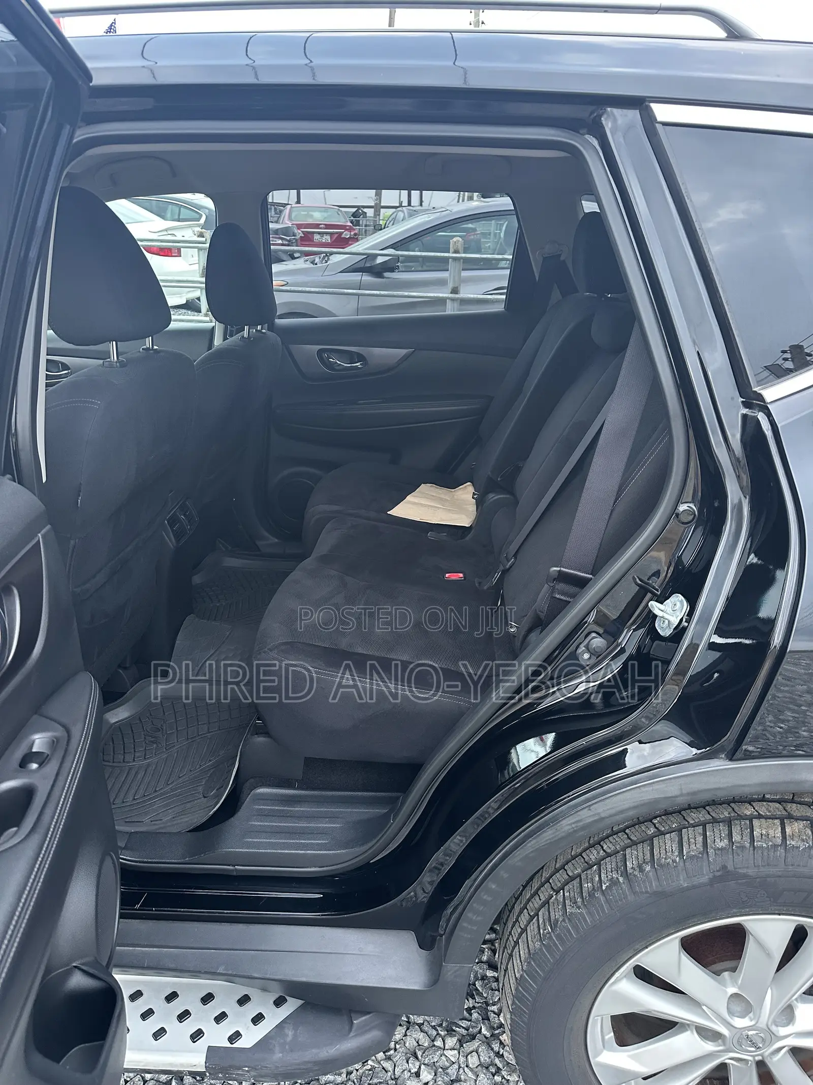 Nissan Rogue SV AWD 2017 Black