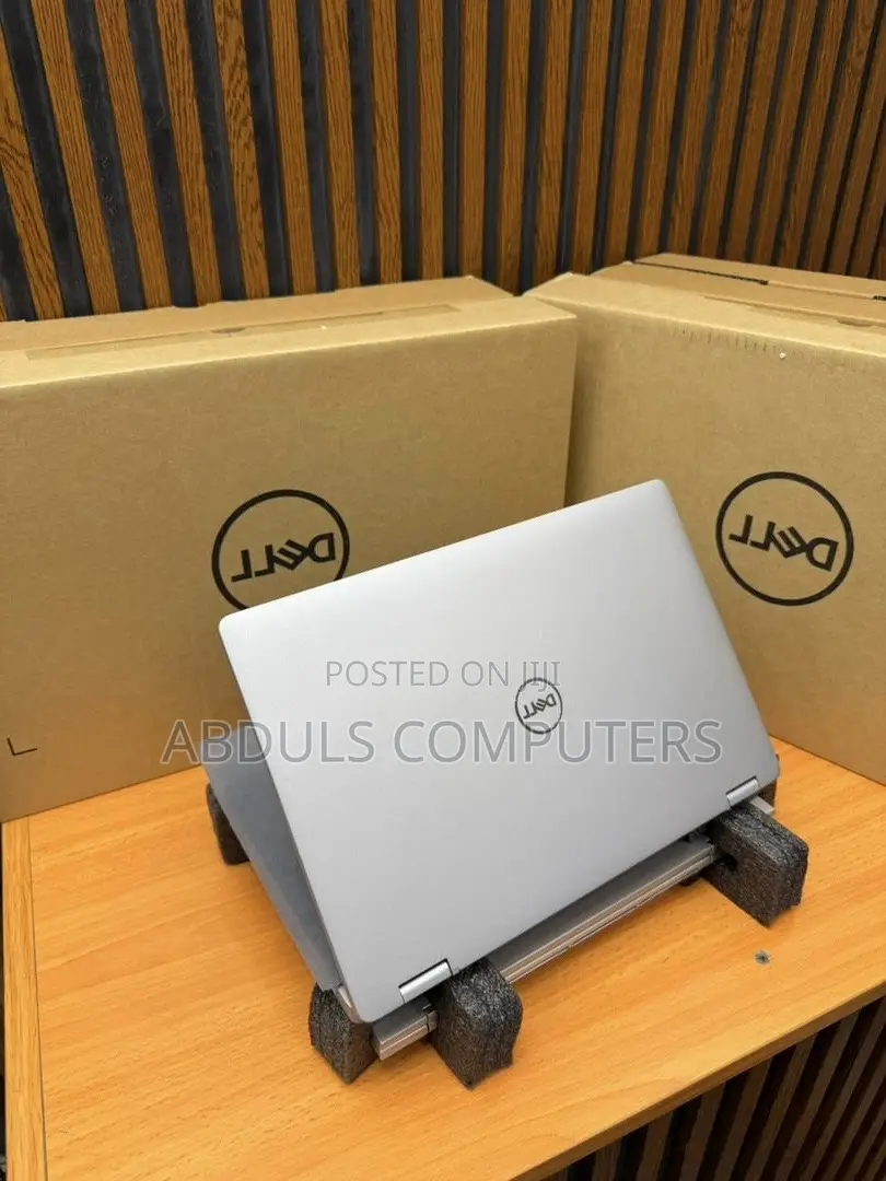 New Laptop Dell Latitude 5310 2-in-1 8GB Intel Core i5 SSD 256GB