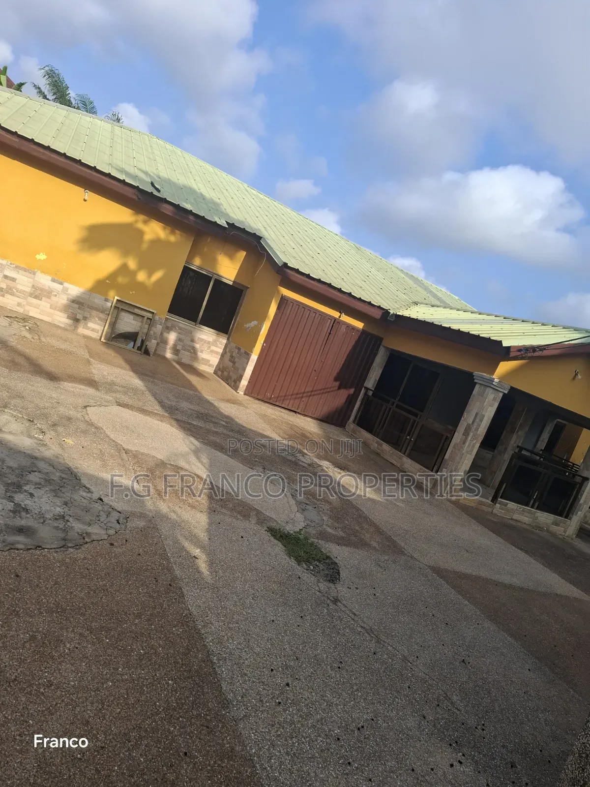 4bdrm House in Kg Franco Properties, Baatsona Total for sale
