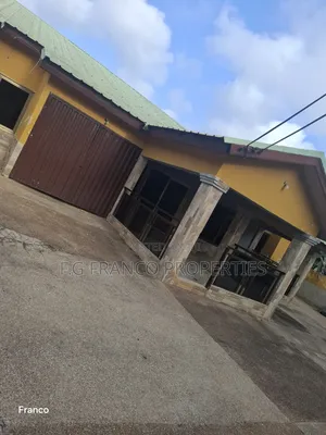 4bdrm House in Kg Franco Properties, Baatsona Total for sale