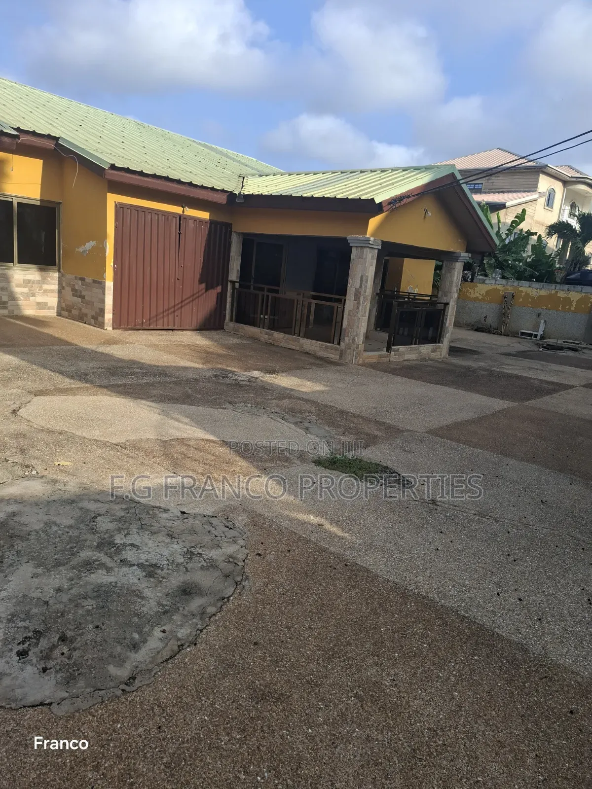 4bdrm House in Kg Franco Properties, Baatsona Total for sale