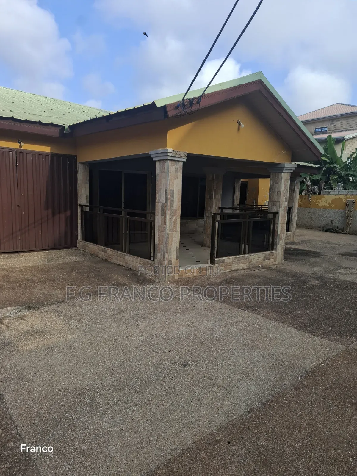 4bdrm House in Kg Franco Properties, Baatsona Total for sale