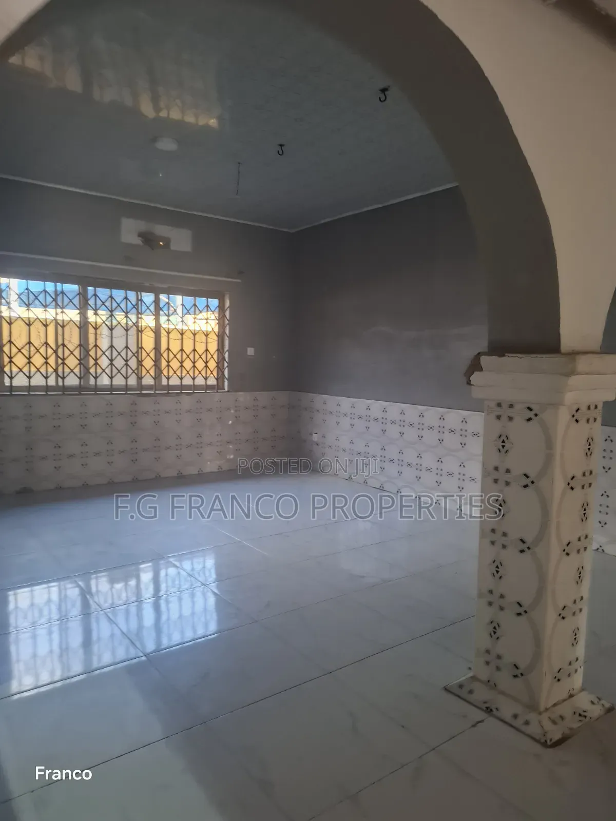 4bdrm House in Kg Franco Properties, Baatsona Total for sale